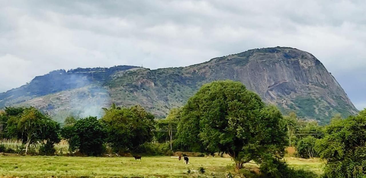 Tuscan Breeze, Nandi Hills Nandigunda Ngoại thất bức ảnh